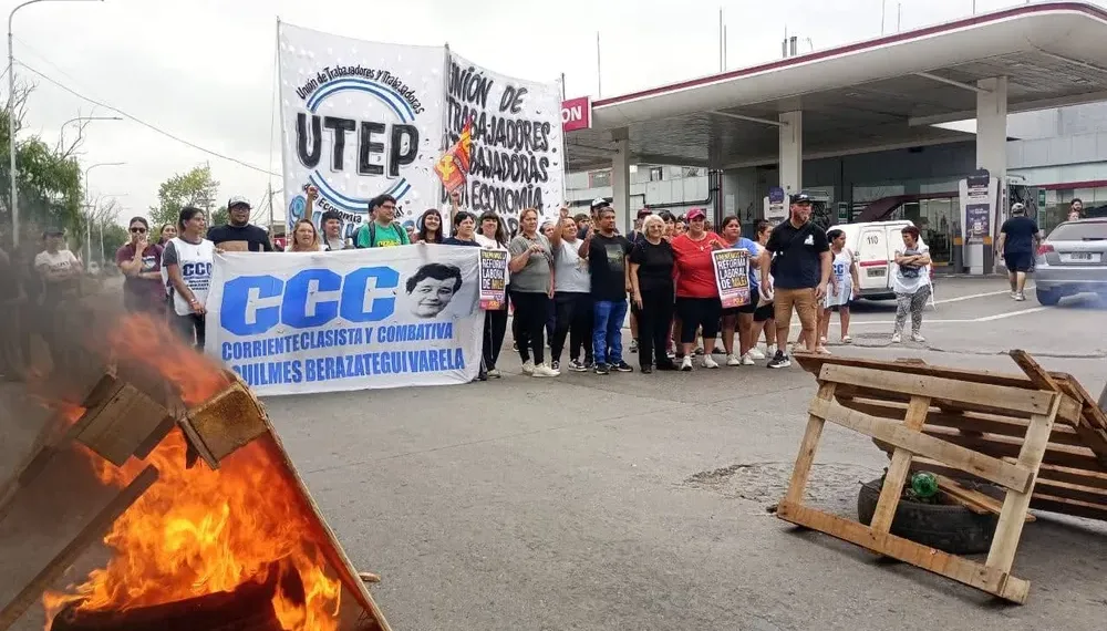 Cortes y movilizaciones para reclamar contra el fin del programa Volver al Trabajo