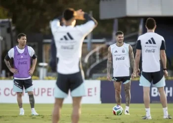 Explosivas declaraciones de De Paul: “No hacemos política”