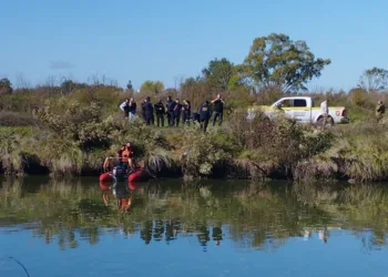 Encontraron el cuerpo de una mujer a la vera del río Salado