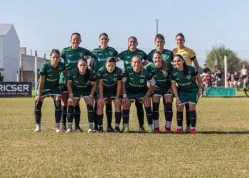 Caída de Sarmiento en el debut femenino