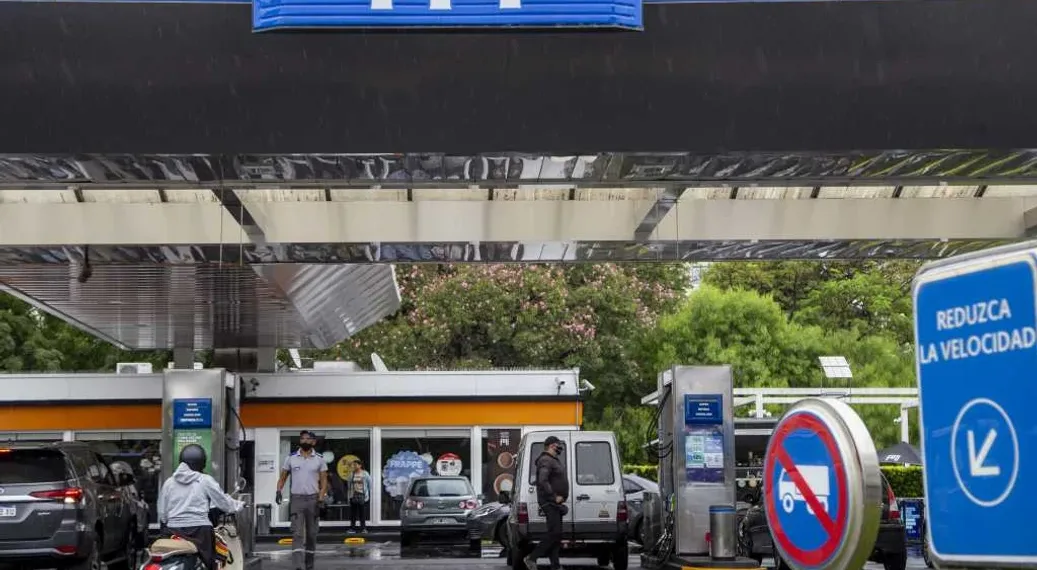 YPF no subirá la nafta por 45 días: las razones