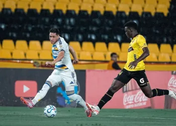 Boca tuvo un paso en falso en Ecuador y se complicó en la Libertadores