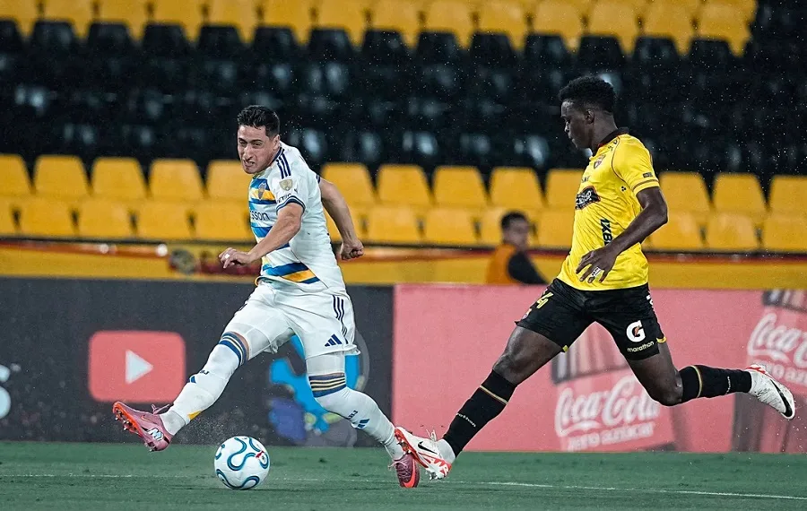 Boca tuvo un paso en falso en Ecuador y se complicó en la Libertadores