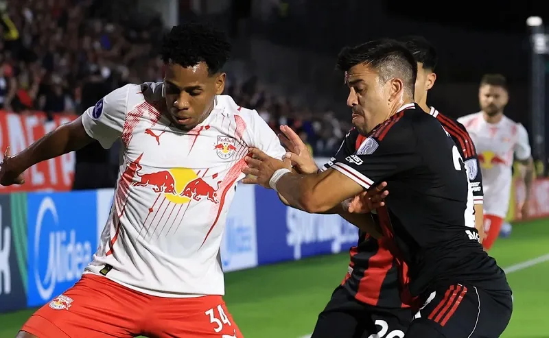 River recibe a Bragantino y San Lorenzo visita a Santos