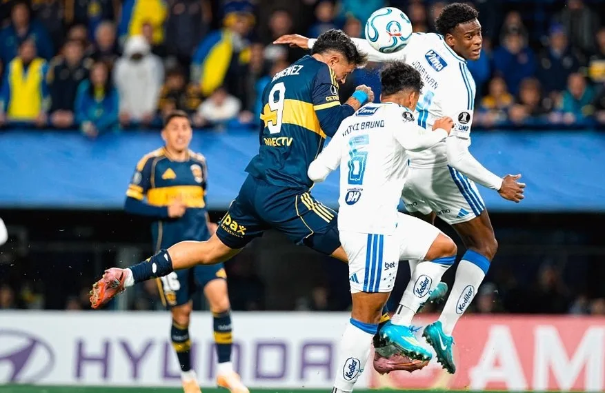 Boca empató con Cruzeiro  y complicó su clasificación