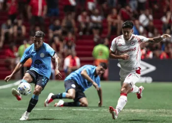 Argentinos Juniors recibe a Belgrano de Córdoba por un lugar en la final del Torneo Apertura