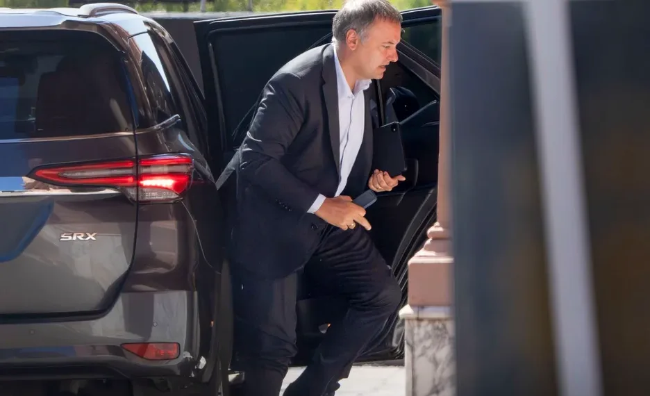 Caso Adorni: el contratista de la casa del country dijo que recibió US$ 245 mil en concepto de refacciones