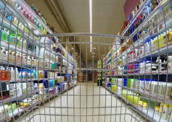 La inflación se desaceleró, pero más de la mitad de las familias no logró cubrir la canasta alimentaria