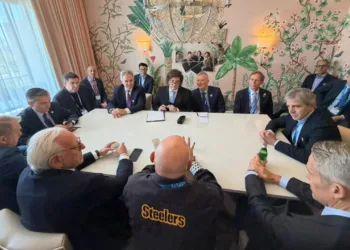 Milei se reunió con grandes inversores en Los Ángeles para potenciar la llegada de capitales