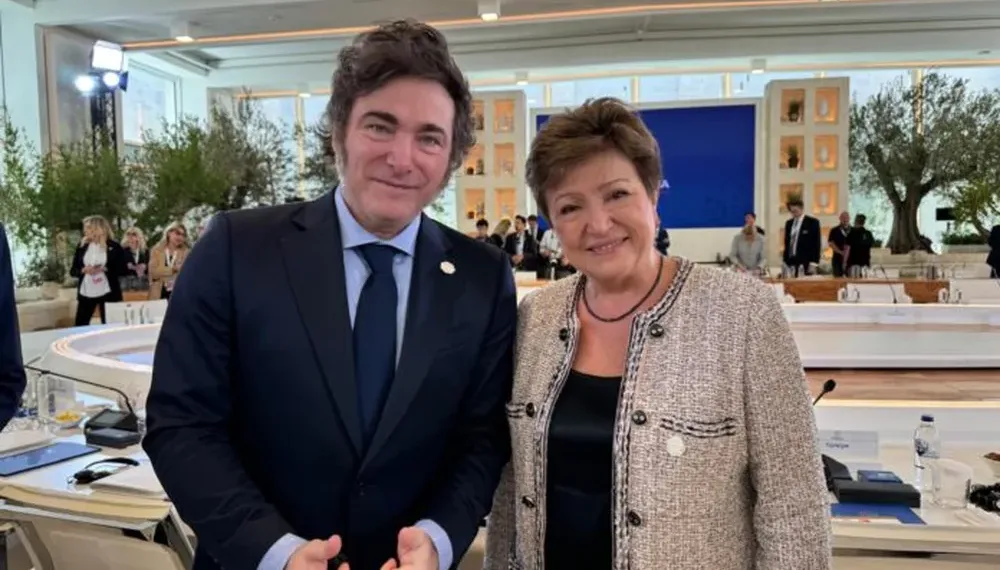 El FMI le pidió a Milei un aumento del monotributo y que más trabajadores paguen ganancias