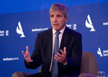 Caputo quiere convencer a los contadores del plan de Inocencia Fiscal