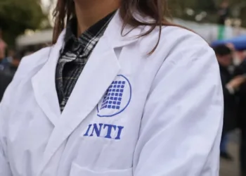 INTI: realizan un paro en rechazo a los 700 despidos anunciados