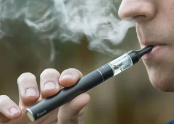 Nación reguló la venta de vapeadores y bolsitas de nicotina