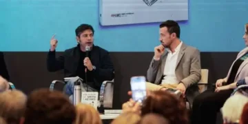 Kicillof: «Si Keynes viera lo que pasa en la Argentina, se vuelve a morir»