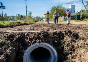 Obras hídricas para favorecer el escurrimiento del agua en Villa del Parque