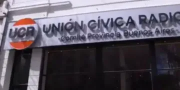 La unidad de la UCR bonaerense no alcanzó para ordenar los bloques legislativos