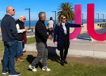 Proponen instalar parques de diversiones y acuáticos en la laguna de Junín