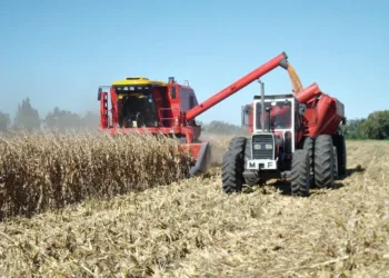 Maquinaria agrícola: cayó la venta de tractores y cosechadoras, subió un poco la de sembradoras