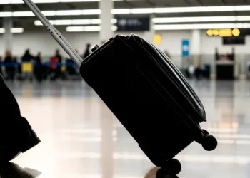 Aerolíneas Argentinas eliminó el equipaje gratis en los vuelos de cabotaje