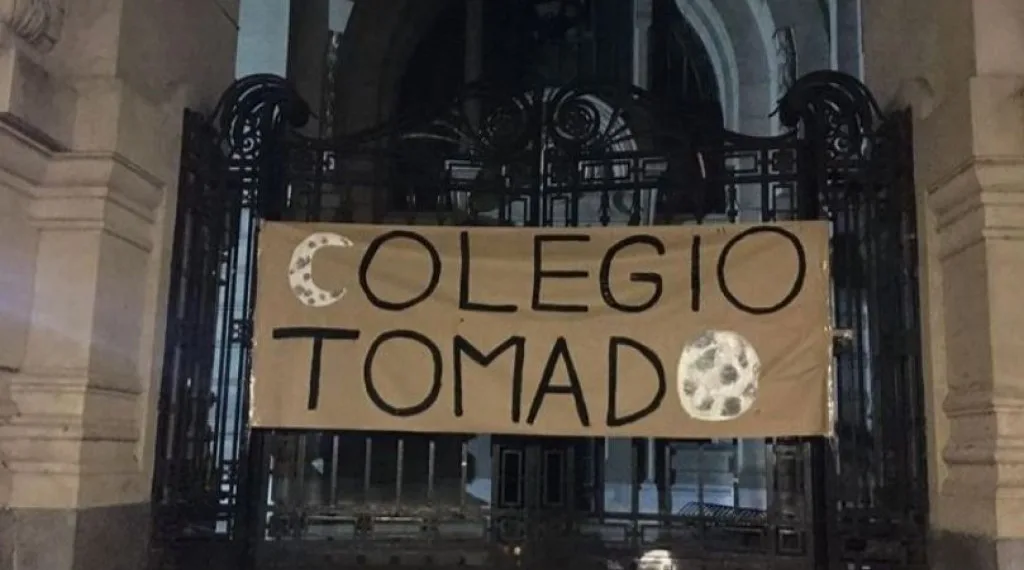 Toman el Nacional Buenos Aires y el Pellegrini en reclamo por el financiamiento universitario
