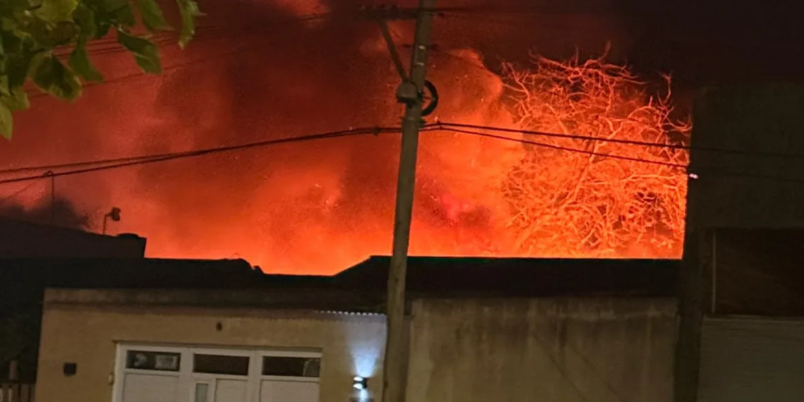 Se prendió fuego un sector de la sede de «La Celeste»