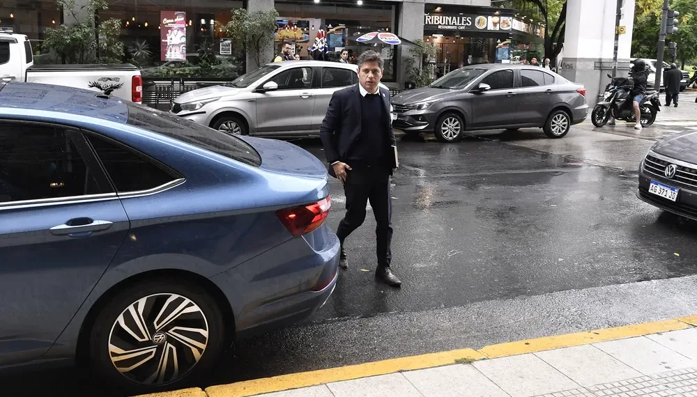 Kicillof recibe en La Plata a intendentes con agenda sanitaria y «anti Milei»
