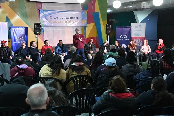 El ministro de Desarrollo Agrario encabezó la apertura del ENCOOP 2026