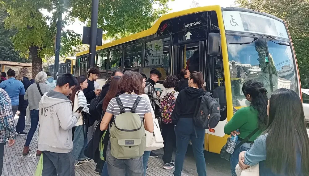Aumenta el colectivo en líneas bonaerenses: todas las tarifas y por qué es importante registrar la SUBE