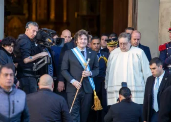 Javier Milei asiste al Tedeum y ensaya una foto de unidad, pese a que la interna no afloja