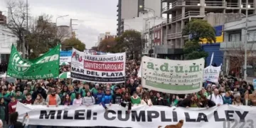 La Marcha Federal Universitaria se replicó en toda la provincia de Buenos Aires