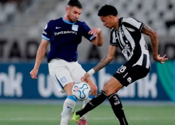 Racing perdió con Botafogo y quedó al borde de la eliminación en la Copa Sudamericana