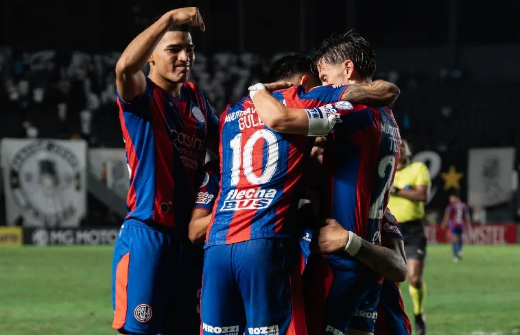 San Lorenzo empató con Santos y se acerca a clasificar; River igualó con Bragantino