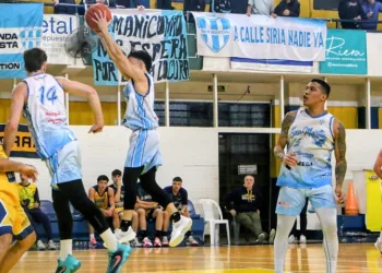 San Martín reaccionó a tiempo y se sostiene en lo más alto