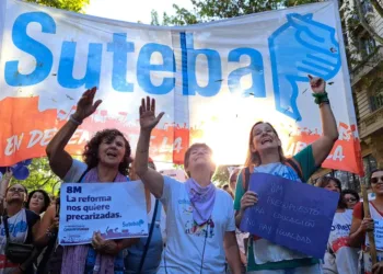 Sin Roberto Baradel, el oficialismo retuvo la conducción de Suteba