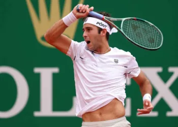 Etcheverry, Tirante y Trungelliti debutan en Roland Garros, el segundo Grand Slam de la temporada