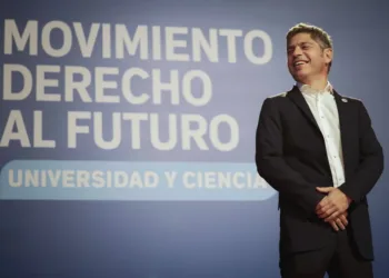 Tensión en un acto del PJ: militantes reclamaron por Cristina y respondieron con cantos de “Kicillof presidente”