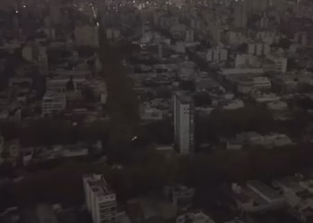 Apagón en CABA: hay casi 75 mil usuarios sin luz tras el incendio en una subestación de Edesur
