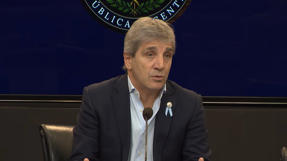 Caputo dio detalles del esquema de baja de retenciones y confirmó que no dependerá de la recaudación