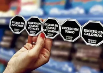 El gobierno impulsa la eliminación de los octógonos negros, pero científicos advierten sobre un impacto negativo