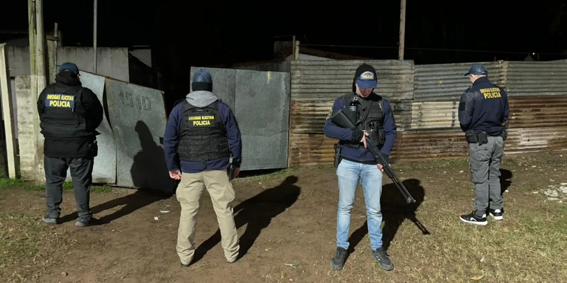 Desbaratan tres puntos de venta de droga en los barrios Los Paraguayos y Villa Talleres