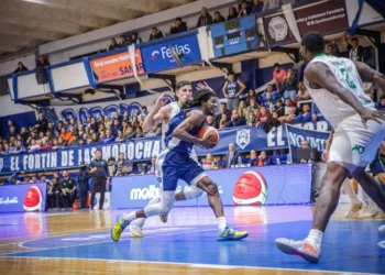 El Argentino de los milagros lo hizo: conservó su lugar en Liga y mandó al descenso al histórico Atenas