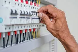 Seguridad eléctrica: qué tener en cuenta para evitar accidentes en los hogares