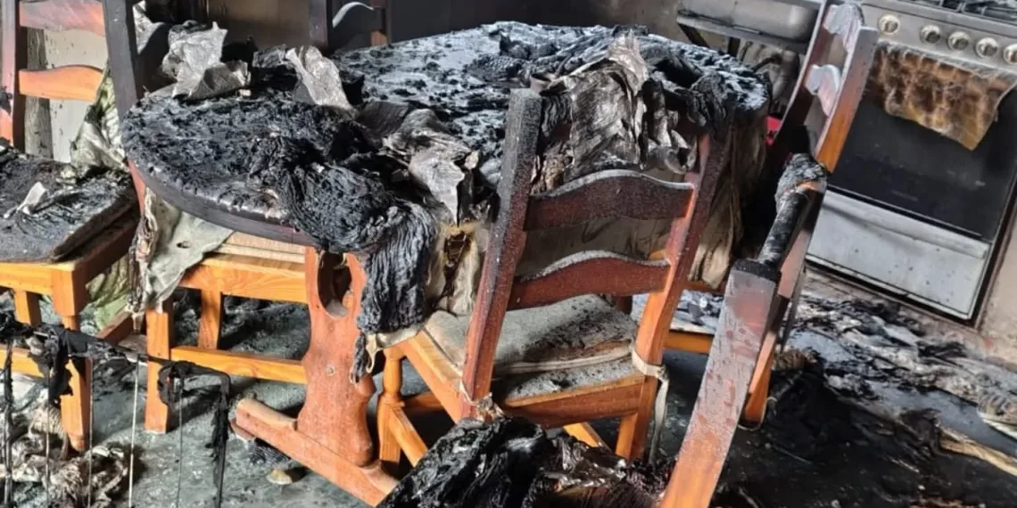 Piden colaboración con vecino al que se le incendió la casa y perdió todo