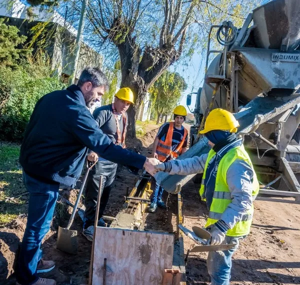 Nuevas cuadras de cordón cuneta en La Merced