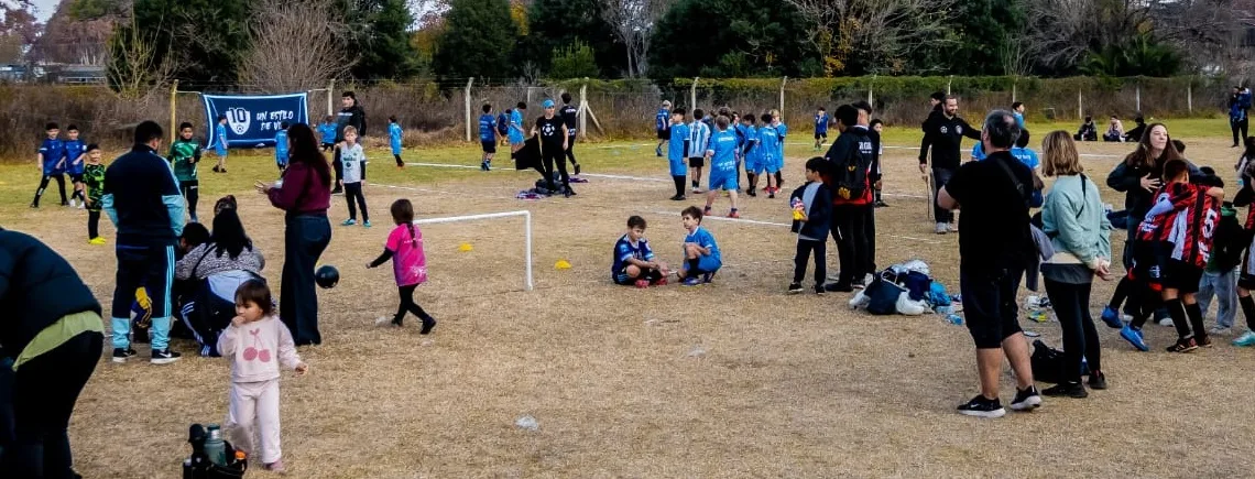 La primera Expo Fútbol Juninense reunió deporte, cultura y familias