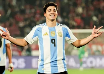Paredes y Julián Álvarez entrenaron y  dieron una buena señal tras la goleada