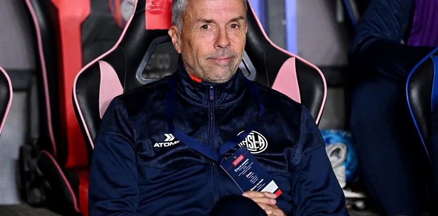Breves: San Lorenzo se quedó sin DT