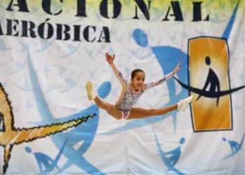 Emilia, de 13 años, clasificó al Mundial y busca apoyo para llegar a Pamplona