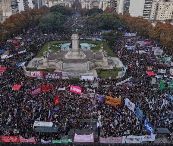 Multitudinarias marchas en todo el país a 11 años del movimiento feminista