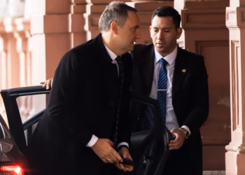 Adorni confirmó que irá al Senado en julio para presentar su Informe de Gestión